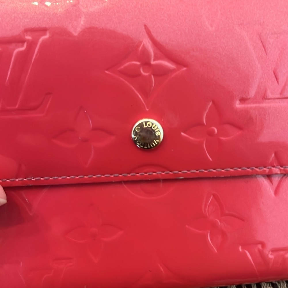 Louis Vuitton Pink Wallet - Picture 3 of 16